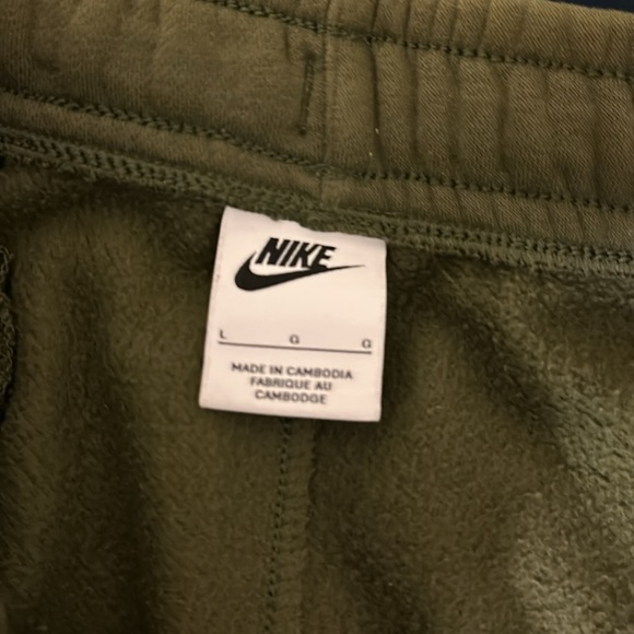 Nike sweatpants - Picture 4 of 5